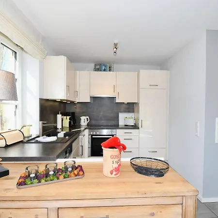 Doppelhaushaelfte Boehler Strandhus Holiday home *